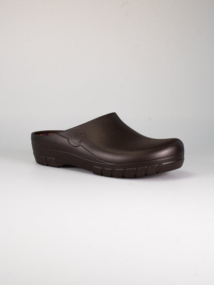 Rocker Gardy Foam Brown Open, bruine tuinklomp met open hiel, schuin aanzicht